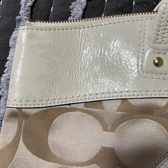 White Coach Tote Bag- light used. - Picture 7 of 9